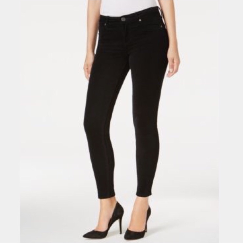 Black corduroy skinny pants